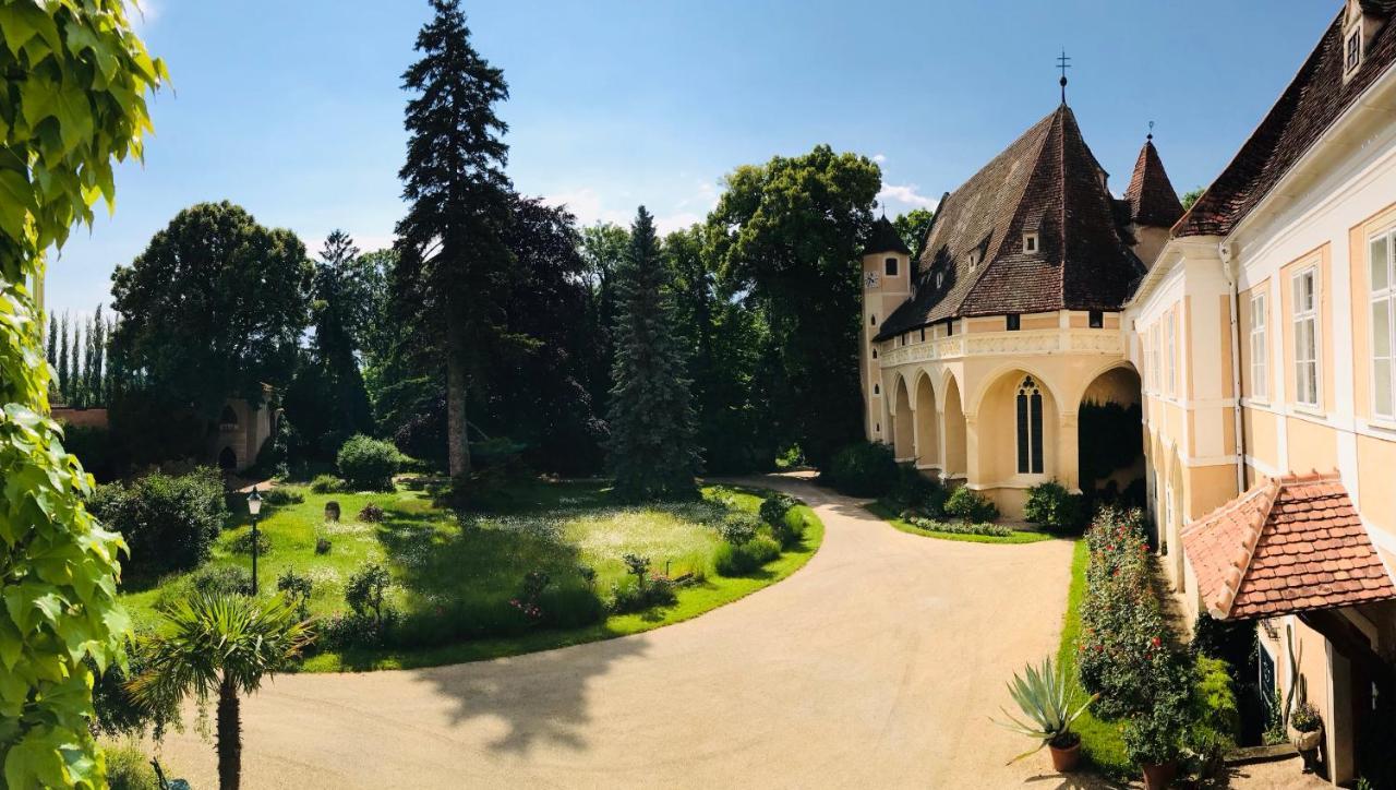 Ferienwohnung Schloss Schrattenthal Esterno foto